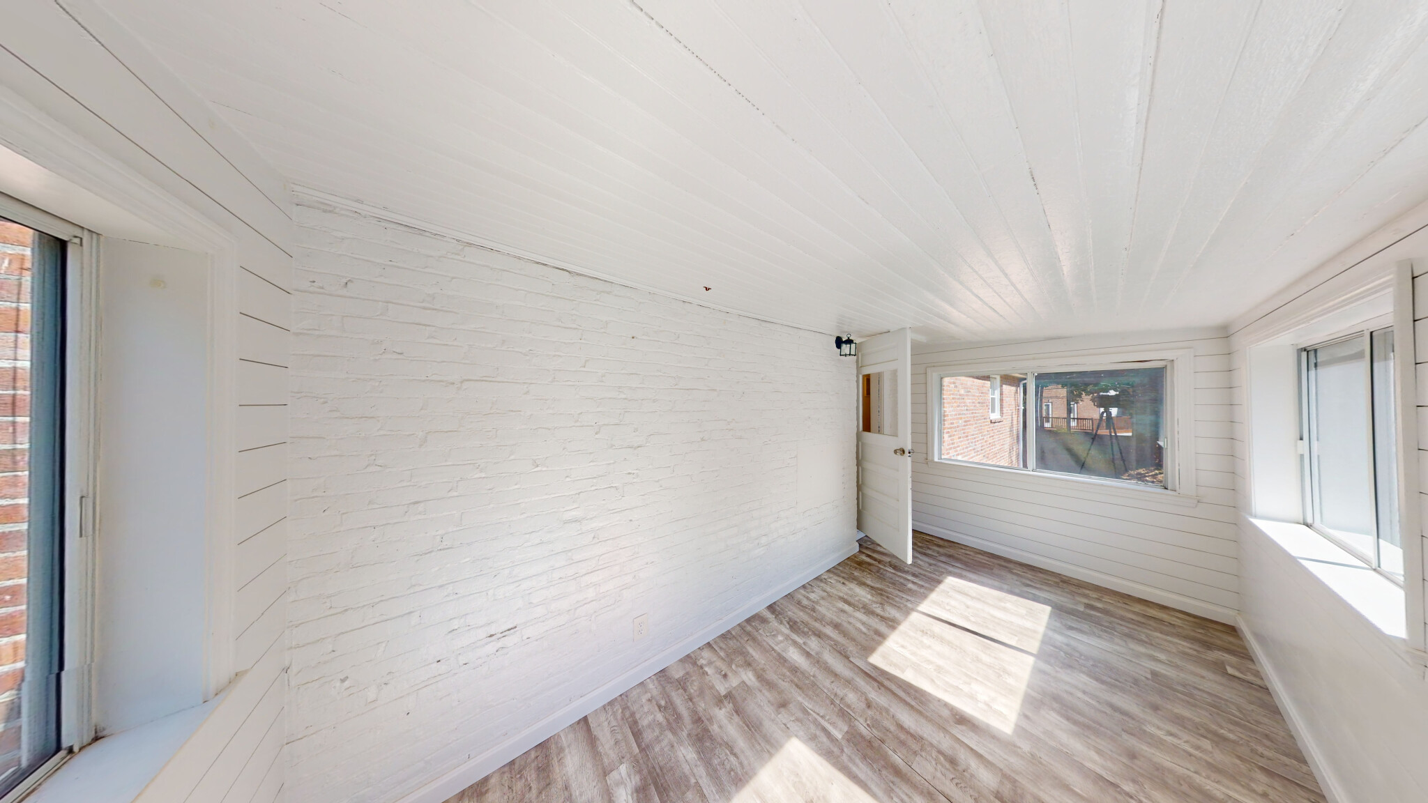 14 Louise Rd, Chestnut Hill