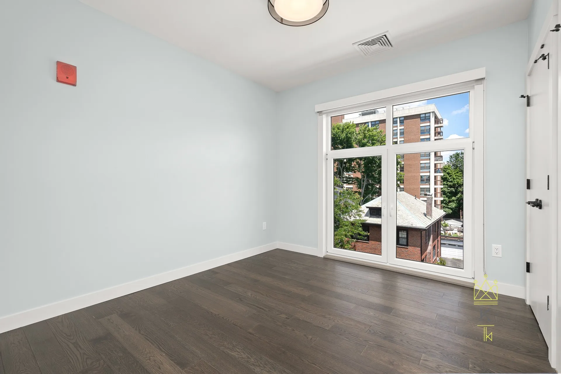 54 Auburn St, Coolidge Corner