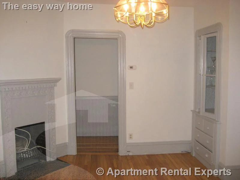 21 Windom St, Davis Square