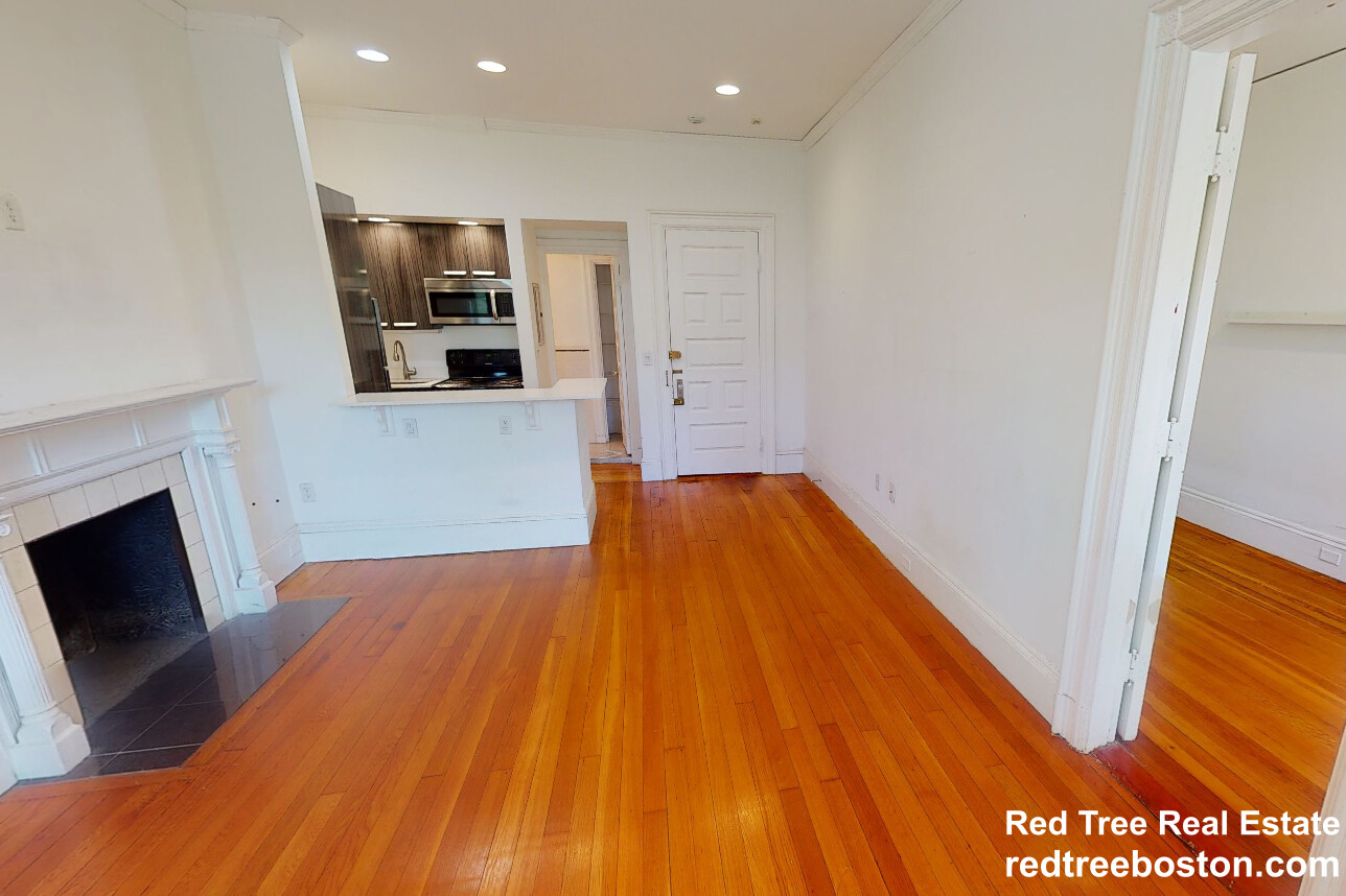 379 Commonwealth Ave, Back Bay