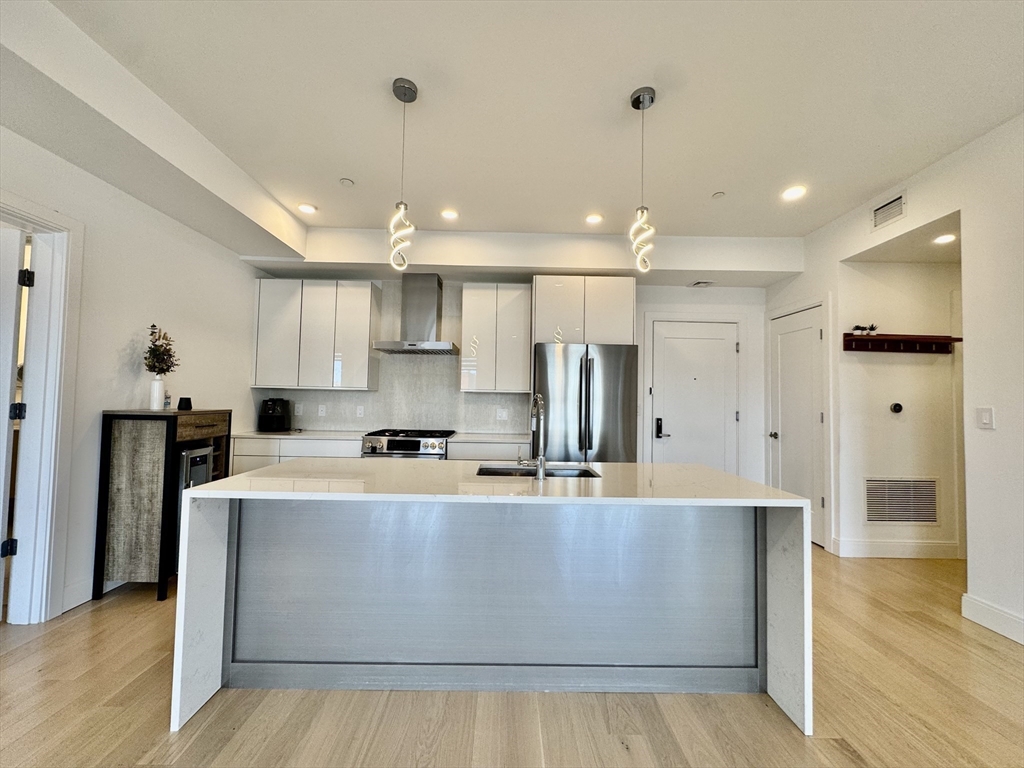 20 West Fifth St, South Boston