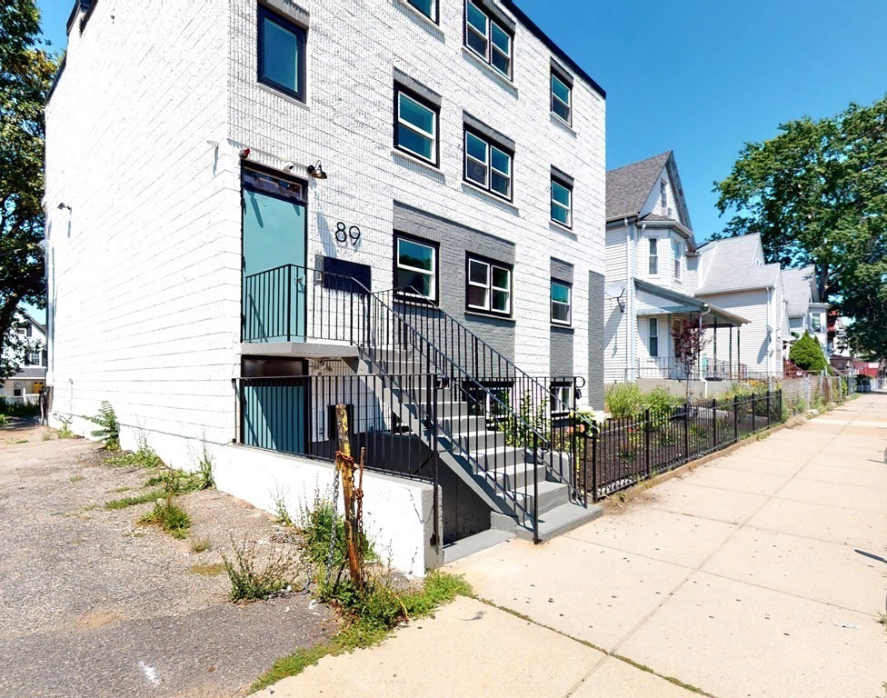 89 Woodrow Ave, Dorchester