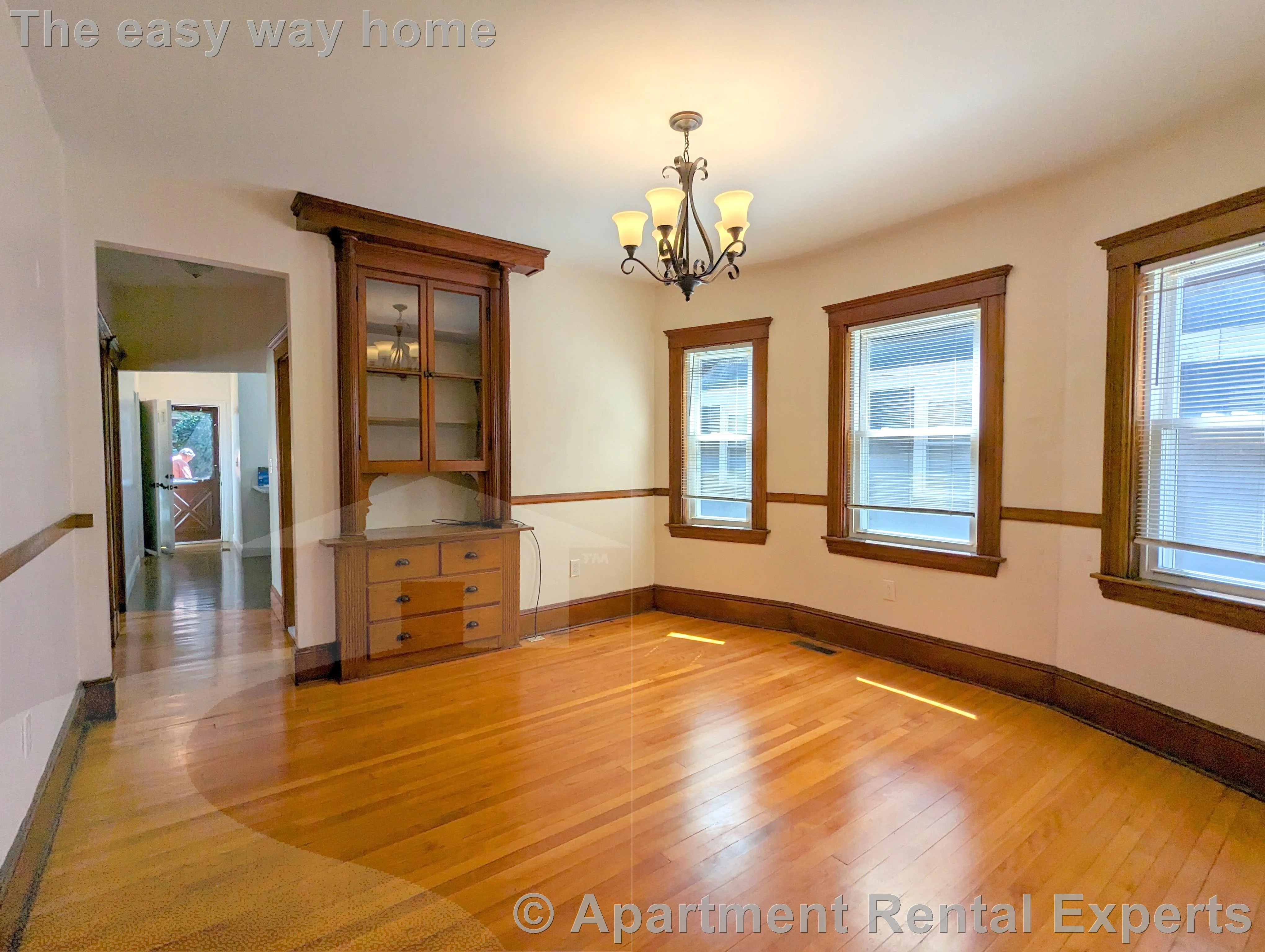 108 West Quincy St, Tufts