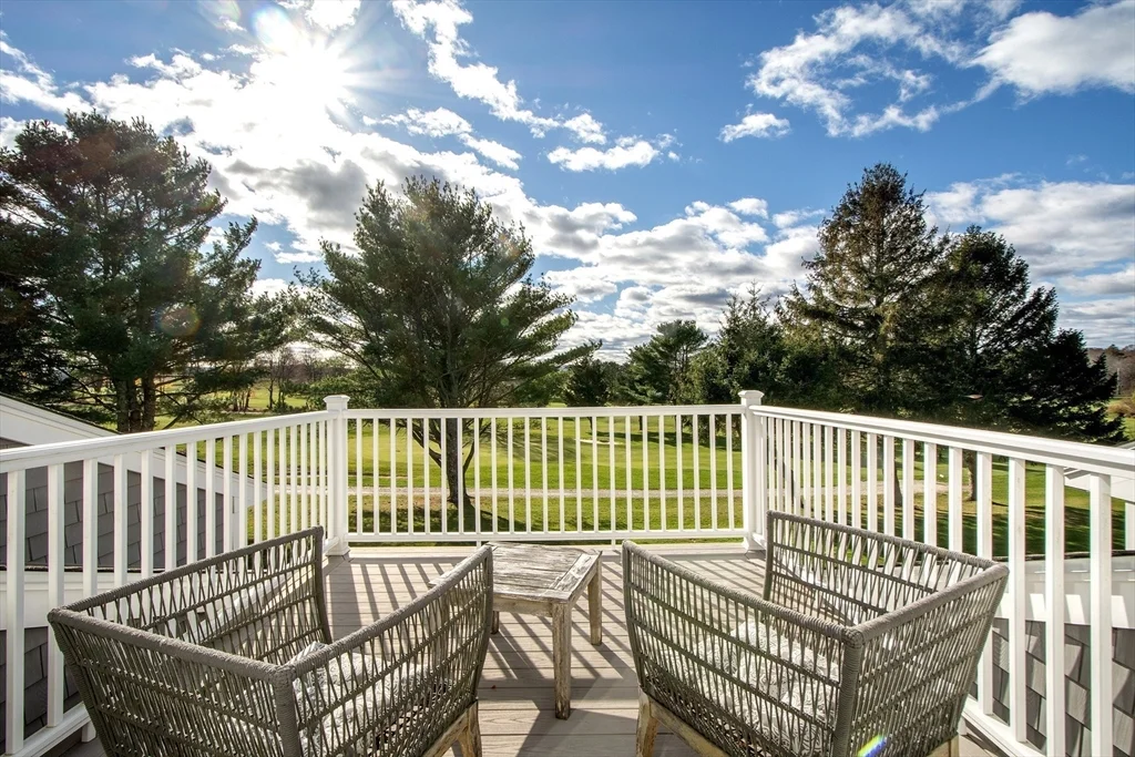 40 Driftway, Third Cliff