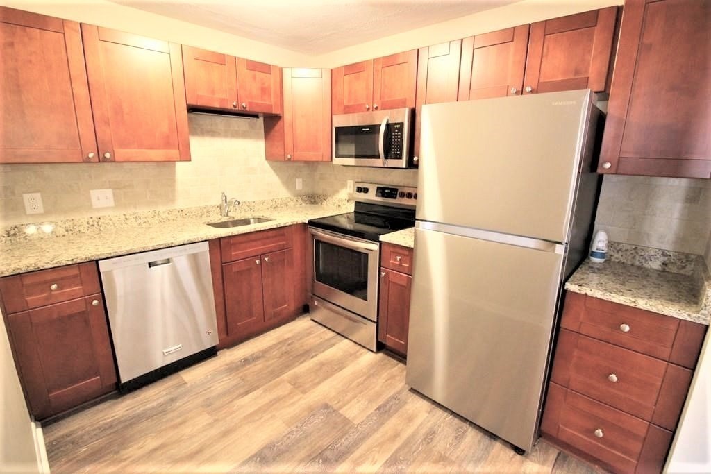 1323 Worcester Rd, Framingham