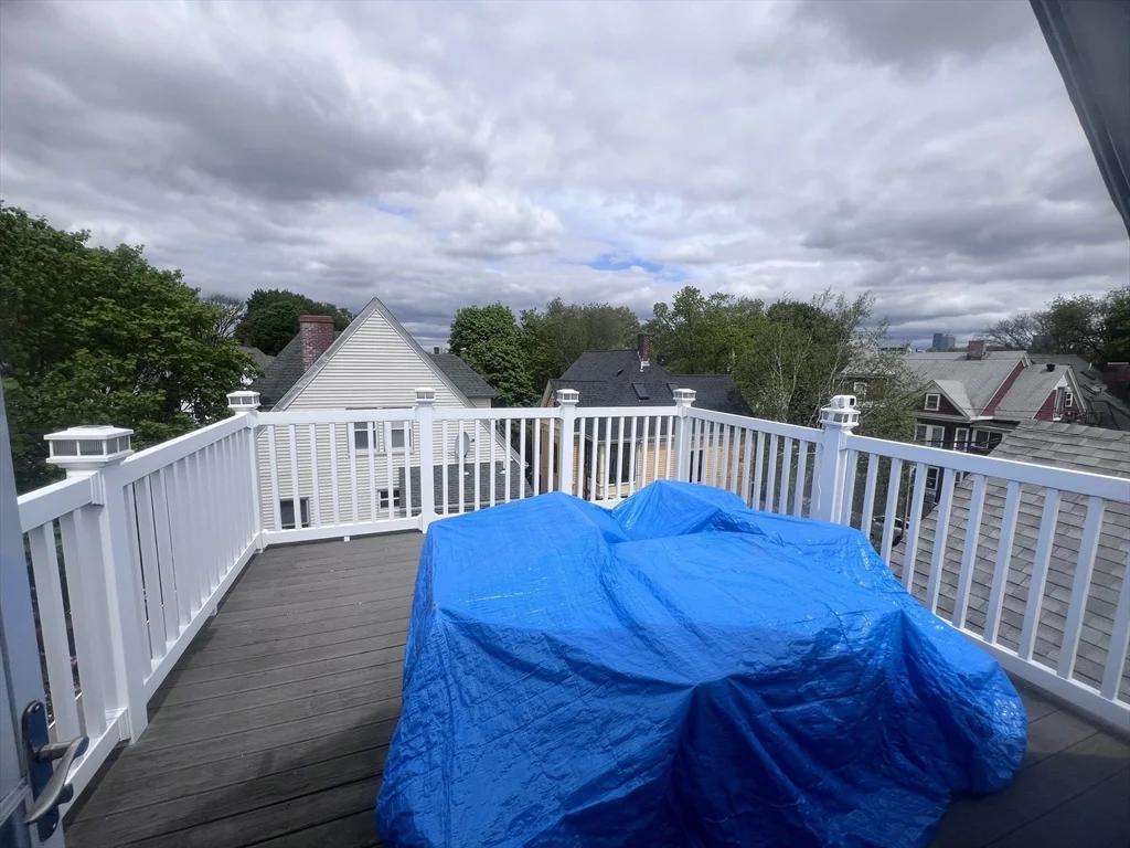 6 Arcadia St, Jamaica Plain