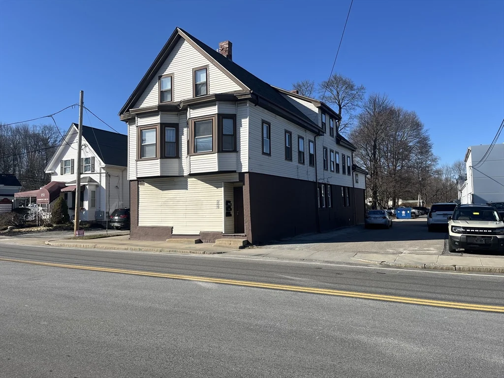 159 E Central, Franklin