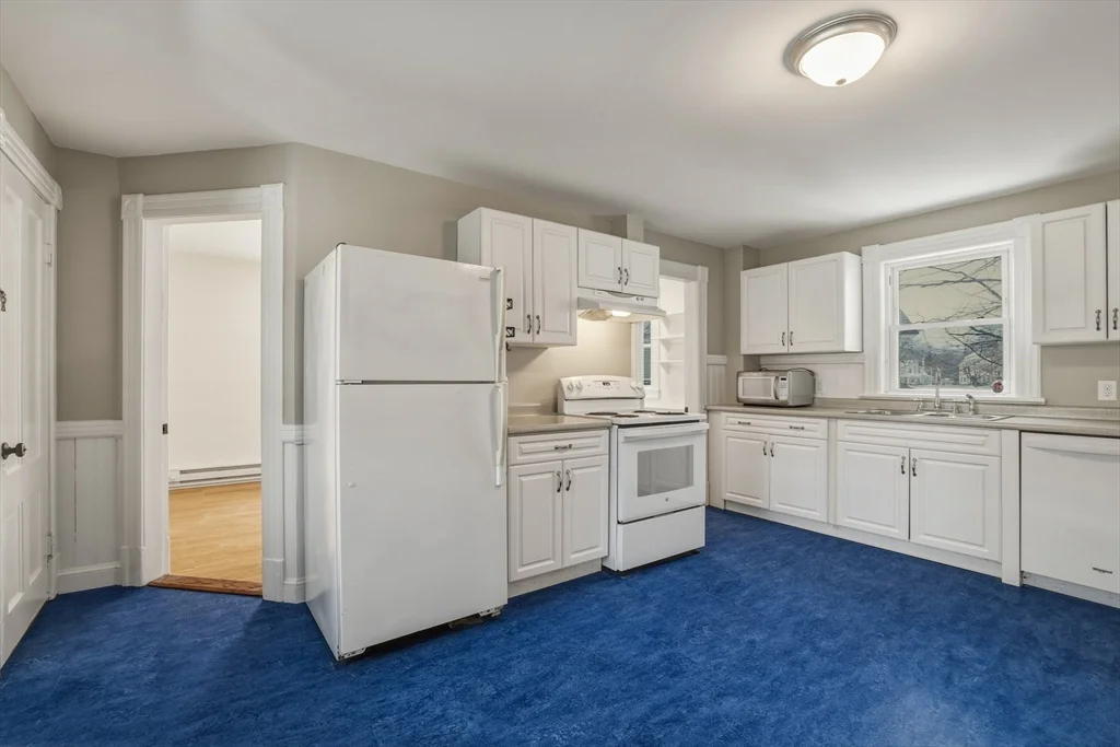 105 Nonotuck St, Holyoke