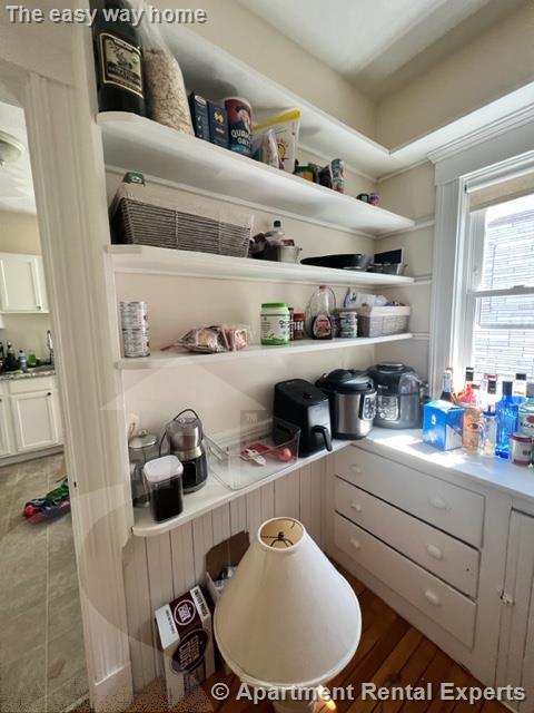 12 Pinkham Rd, Tufts