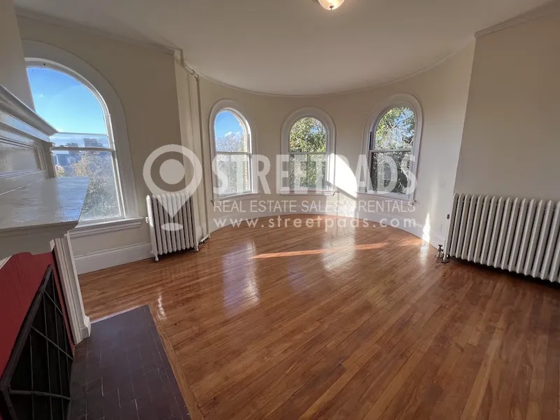 2 Ware St, Mid-Cambridge