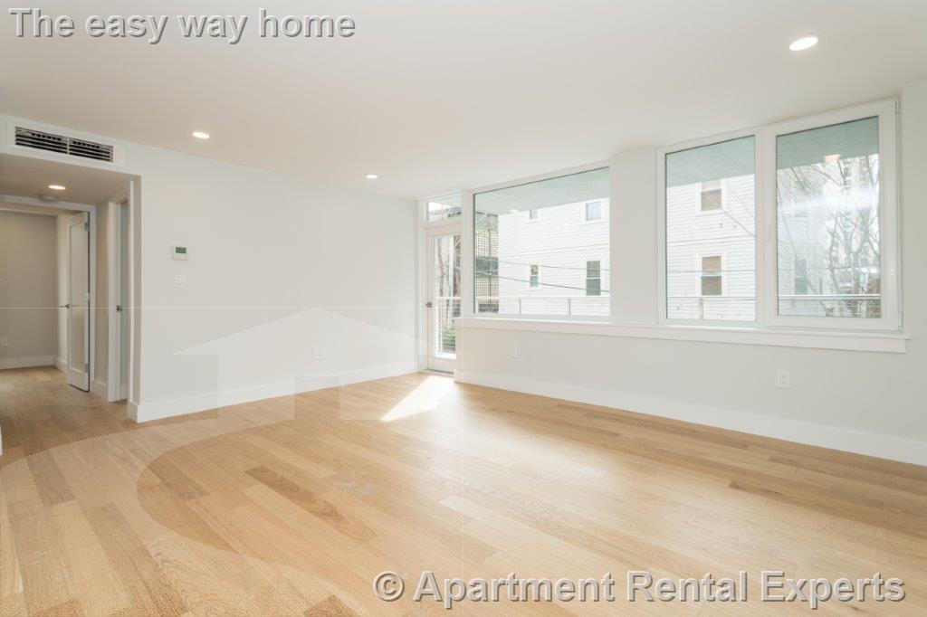 334 Harvard St, Harvard Square