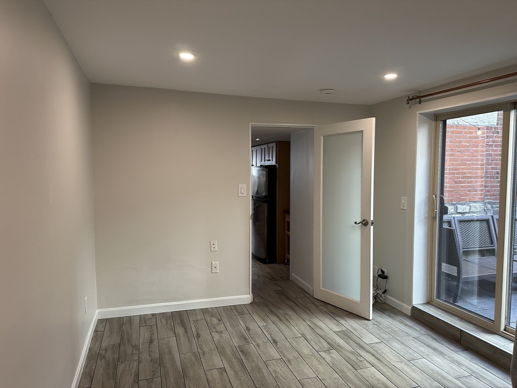 92 Green St, Charlestown