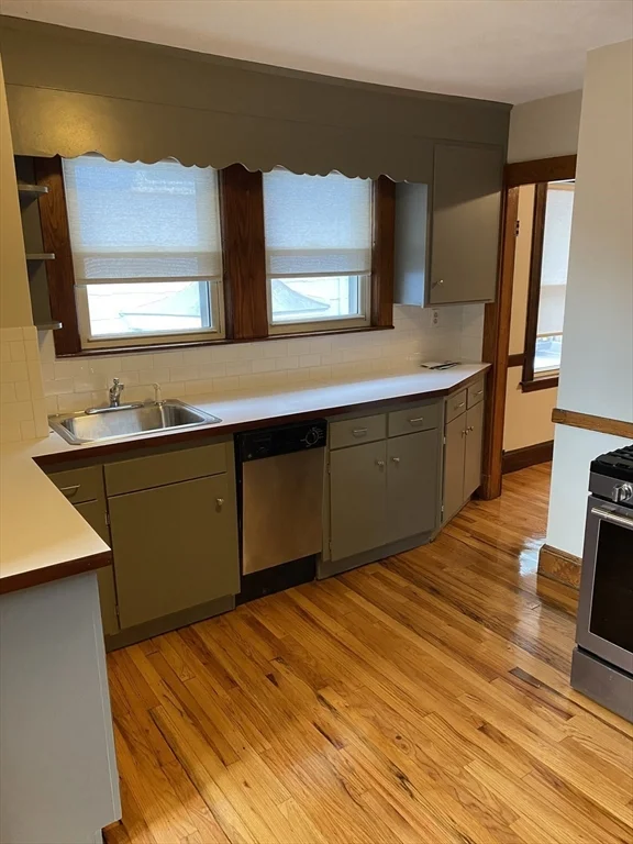 77 Walk Hill St, Jamaica Plain