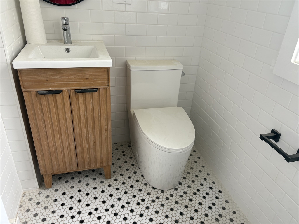 14 Fairview St, Roslindale