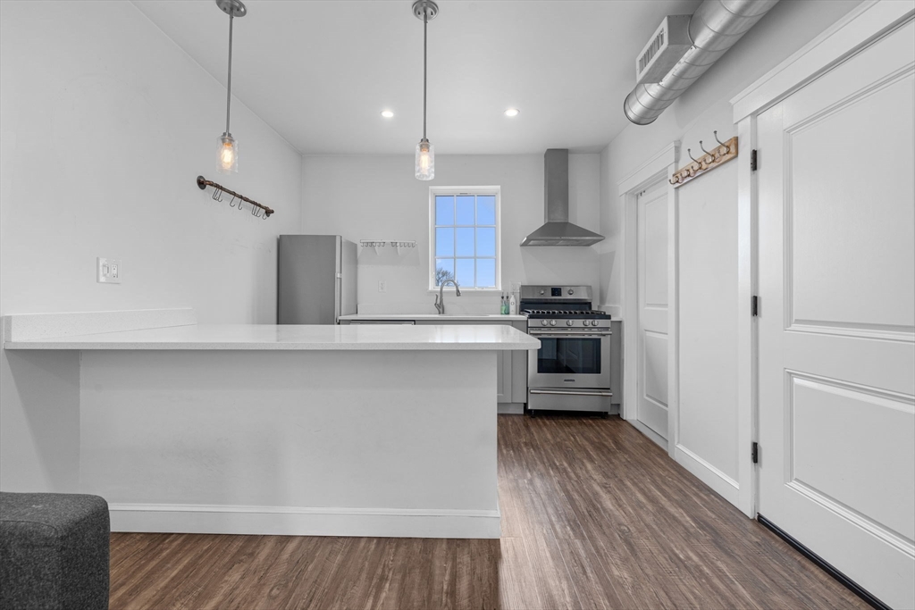 105 Broadway, Chelsea