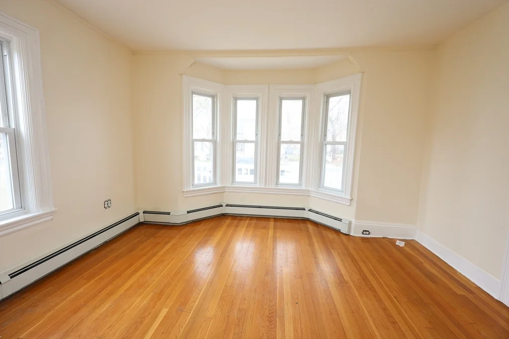 50 Atherton St, Stoughton