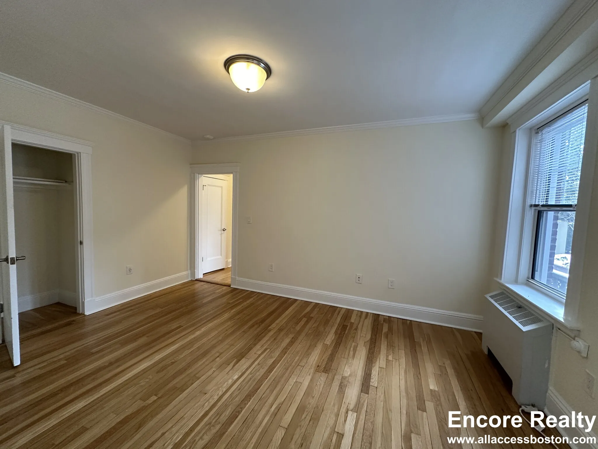 24 Chauncy St, Neighborhood Nine