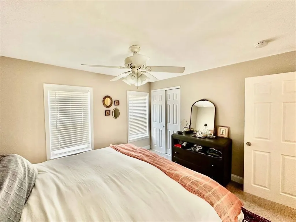 159 K St, South Boston