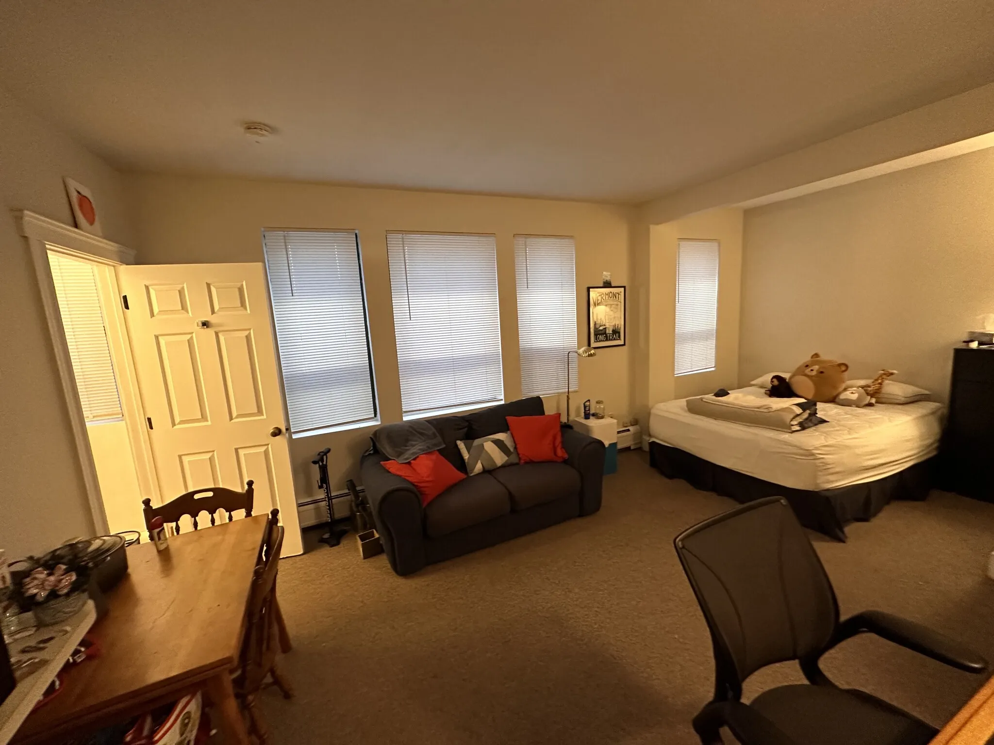 833 Beacon St, Fenway