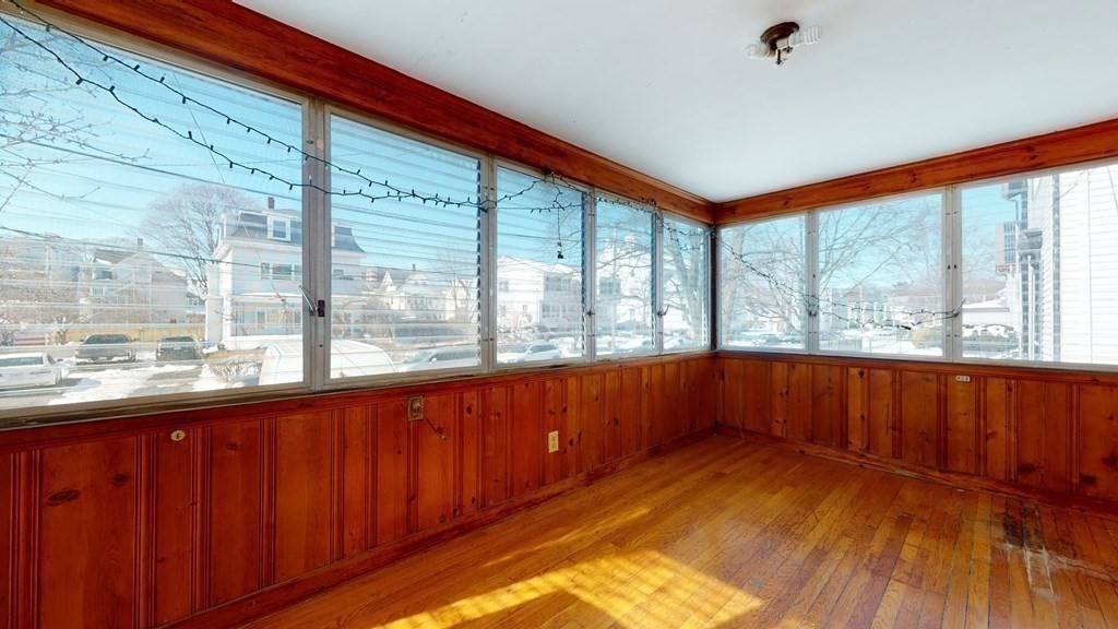 106 Laurel St, Malden