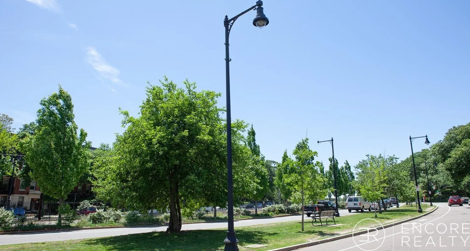 1743 Commonwealth Ave, Brighton