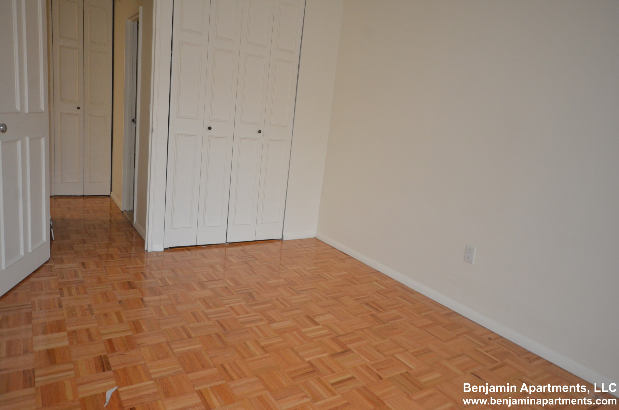 185 Freeman St, North Brookline