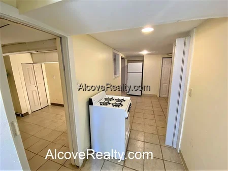 40 Alfred Rd, Arlington