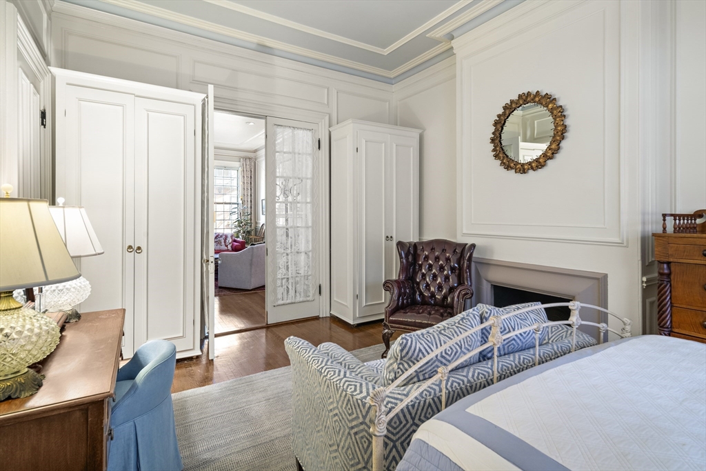 15 Hereford St, Back Bay