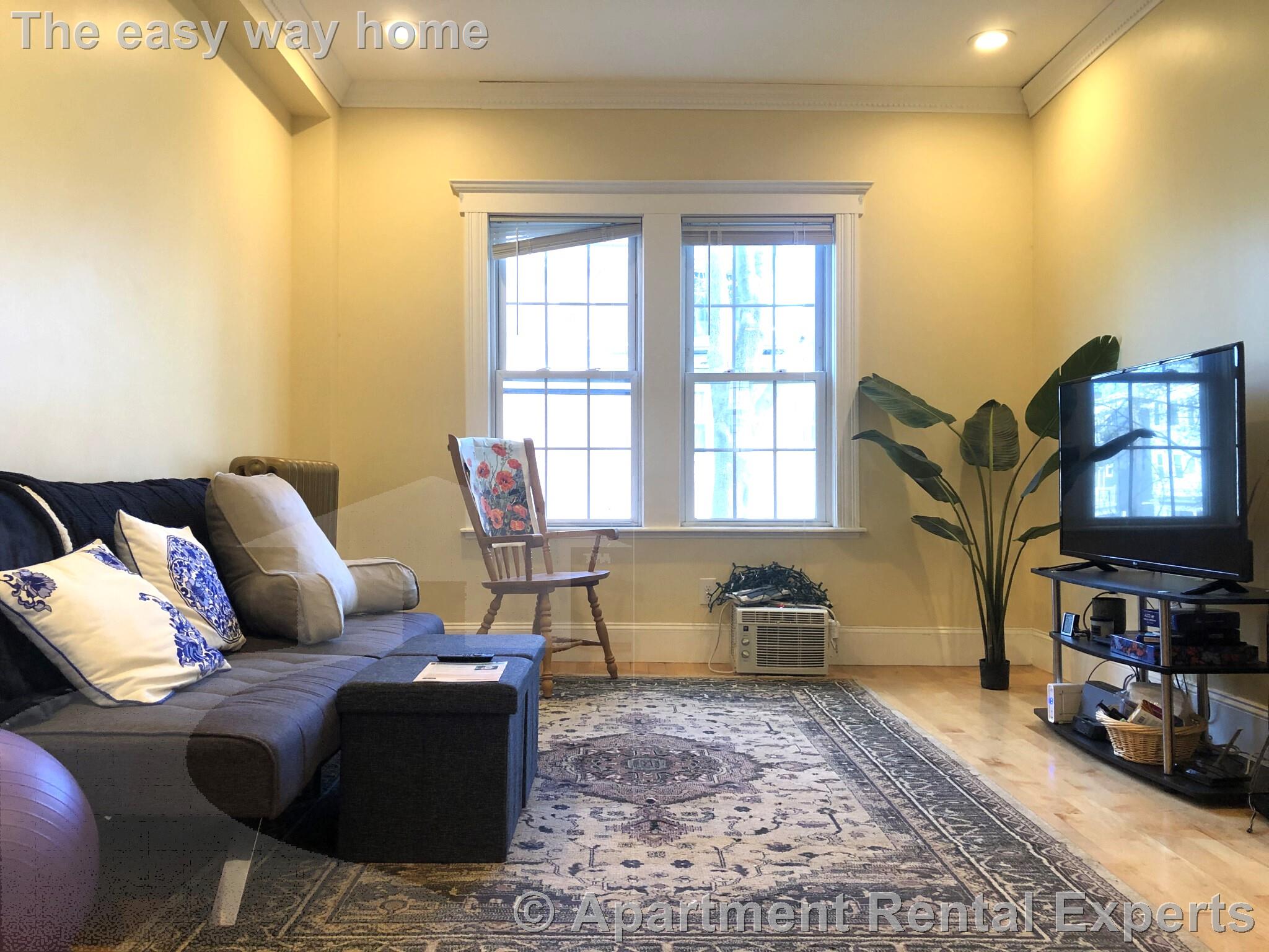 156 Magazine St, Cambridgeport