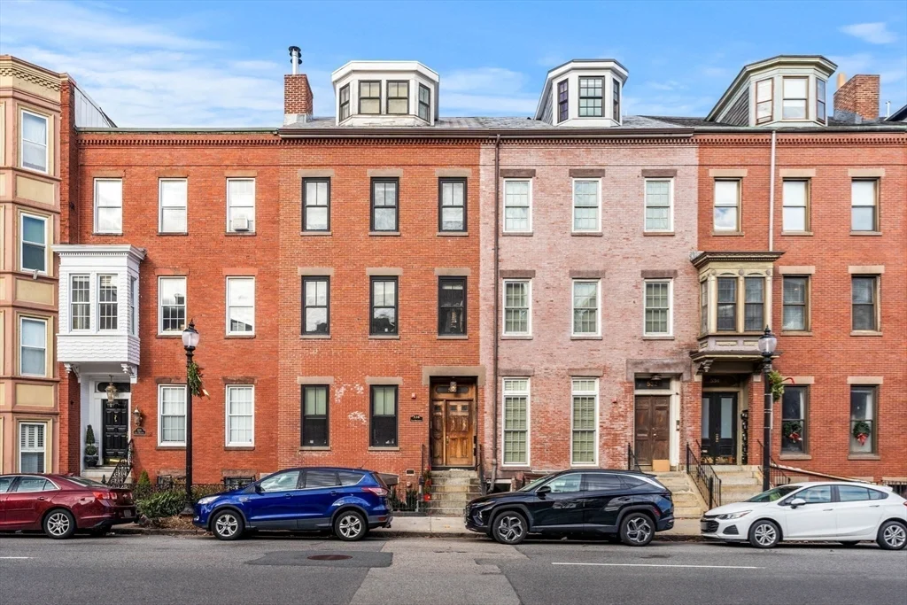 530 East Broadway, South Boston