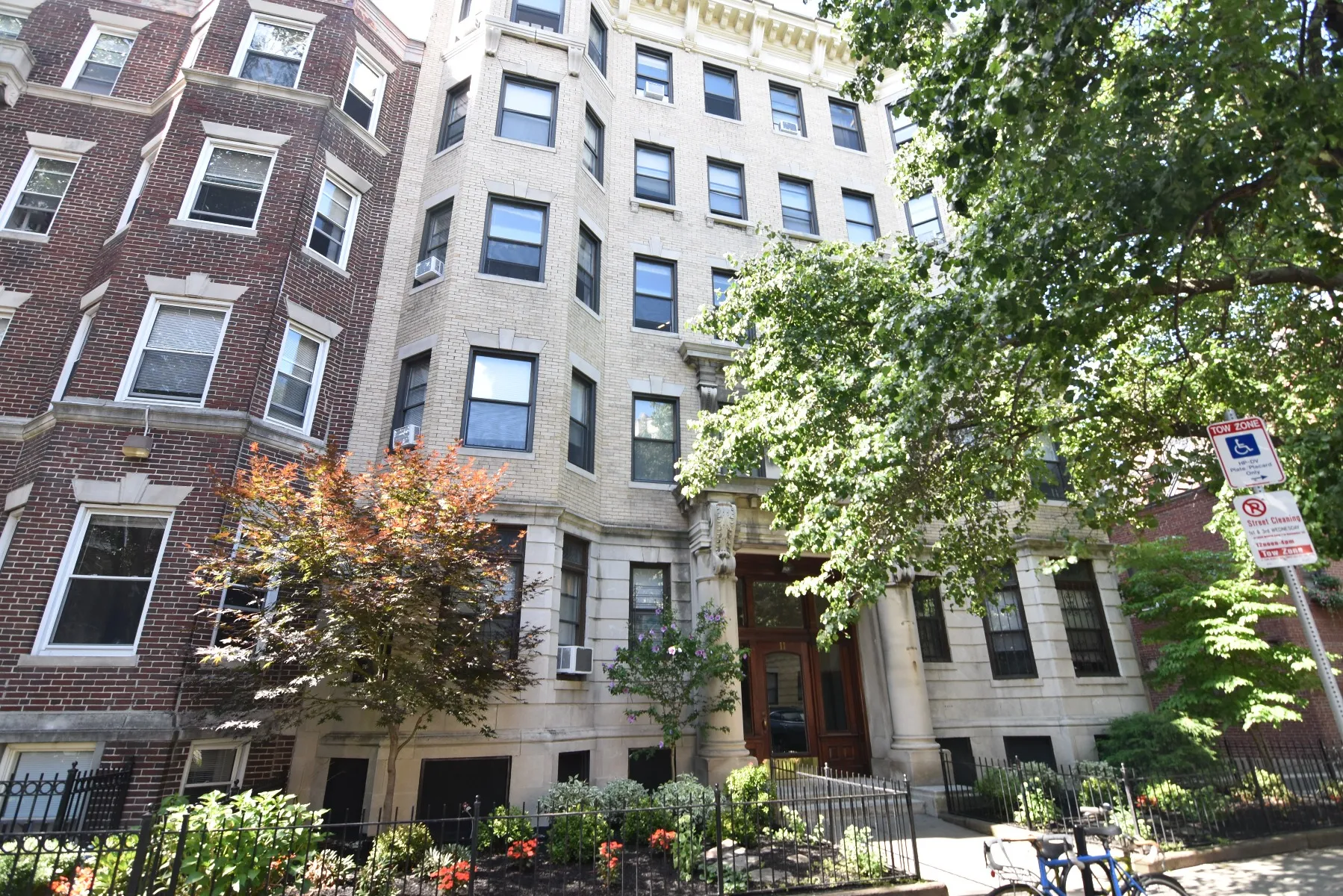 11 Queensberry St, Fenway