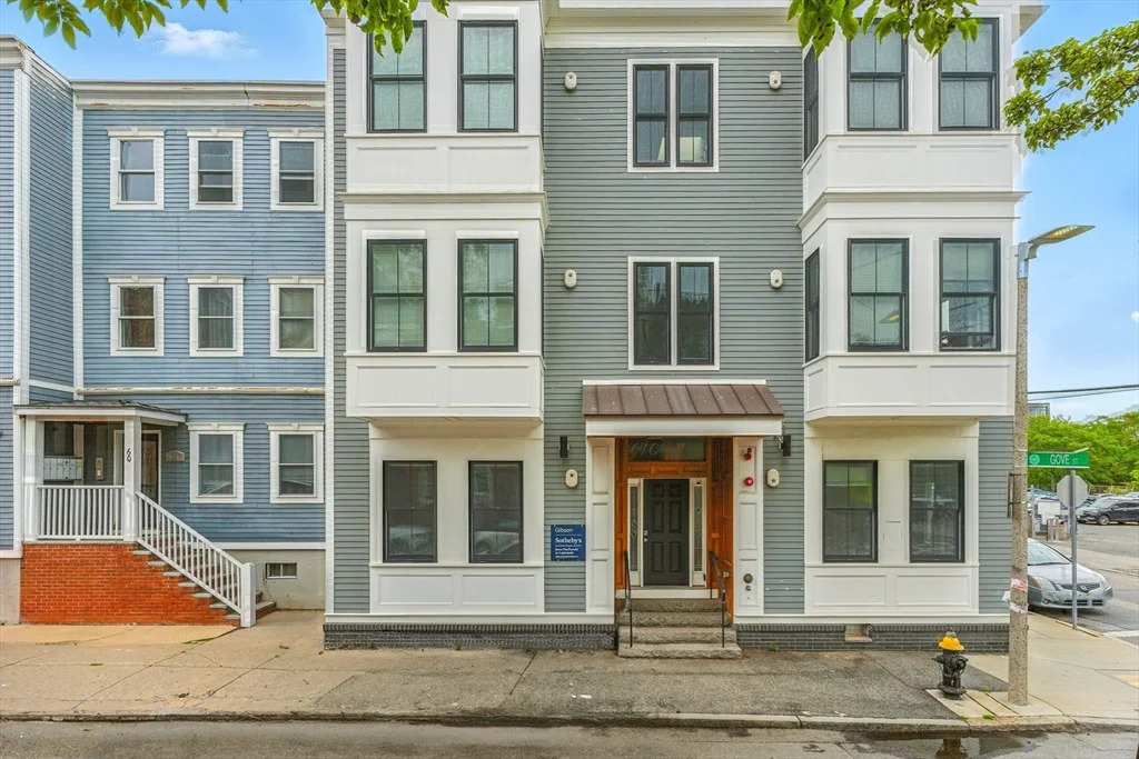 64 Gove St, East Boston