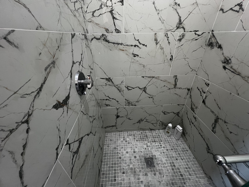 34 Cherokee St, Mission Hill