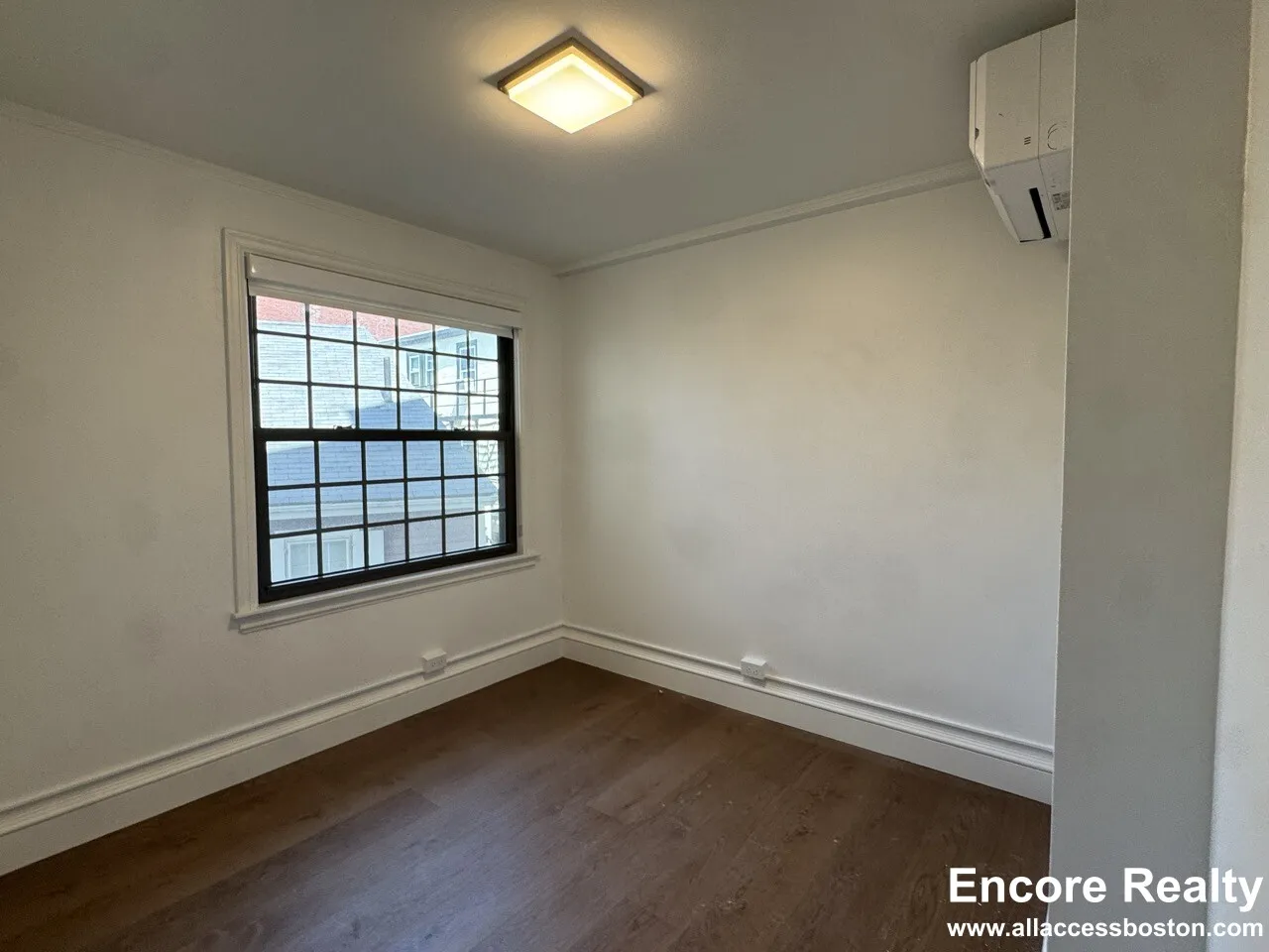 1200 Massachusetts Ave, Riverside