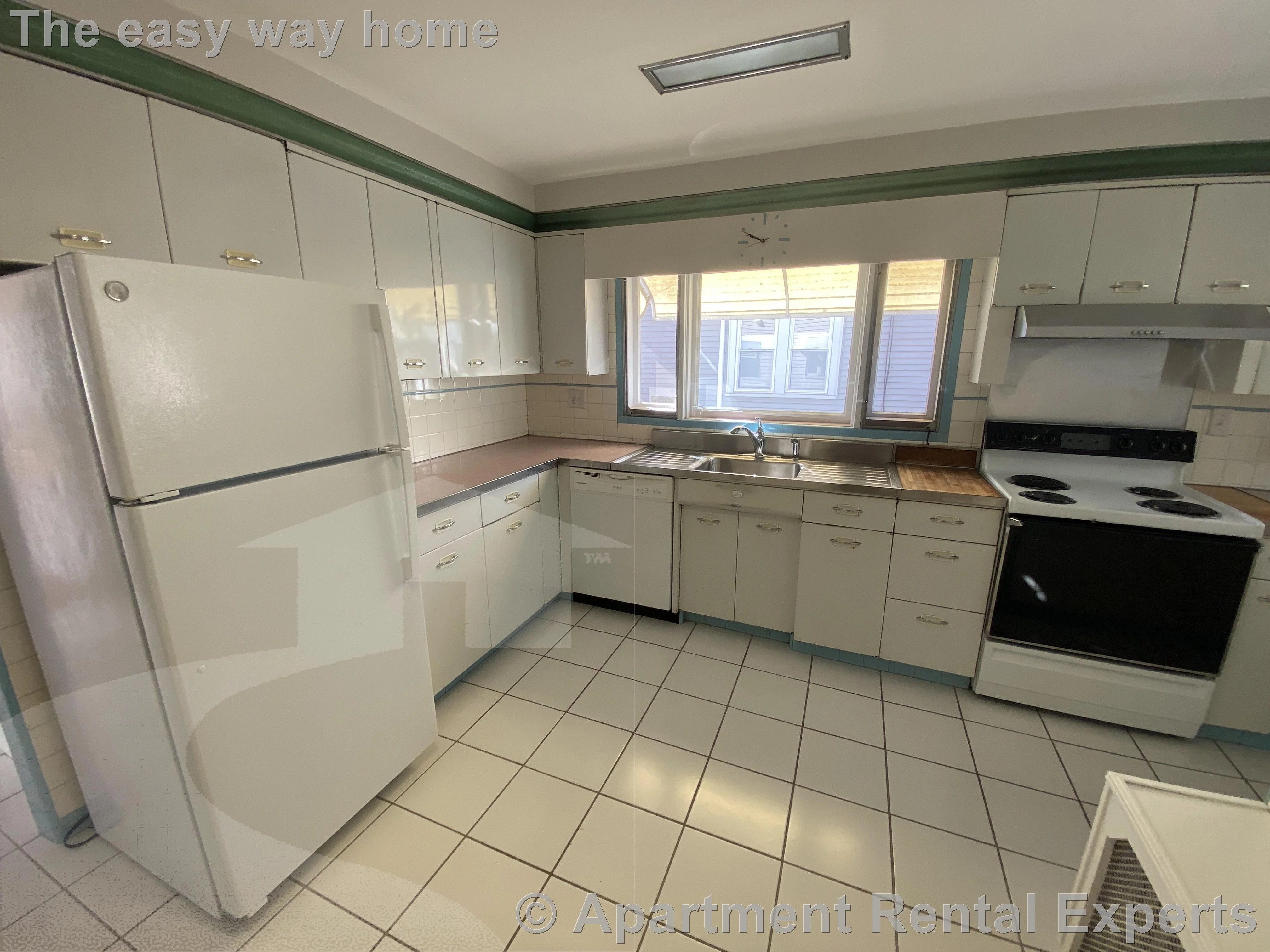 16 Alexander Ave, Medford Square