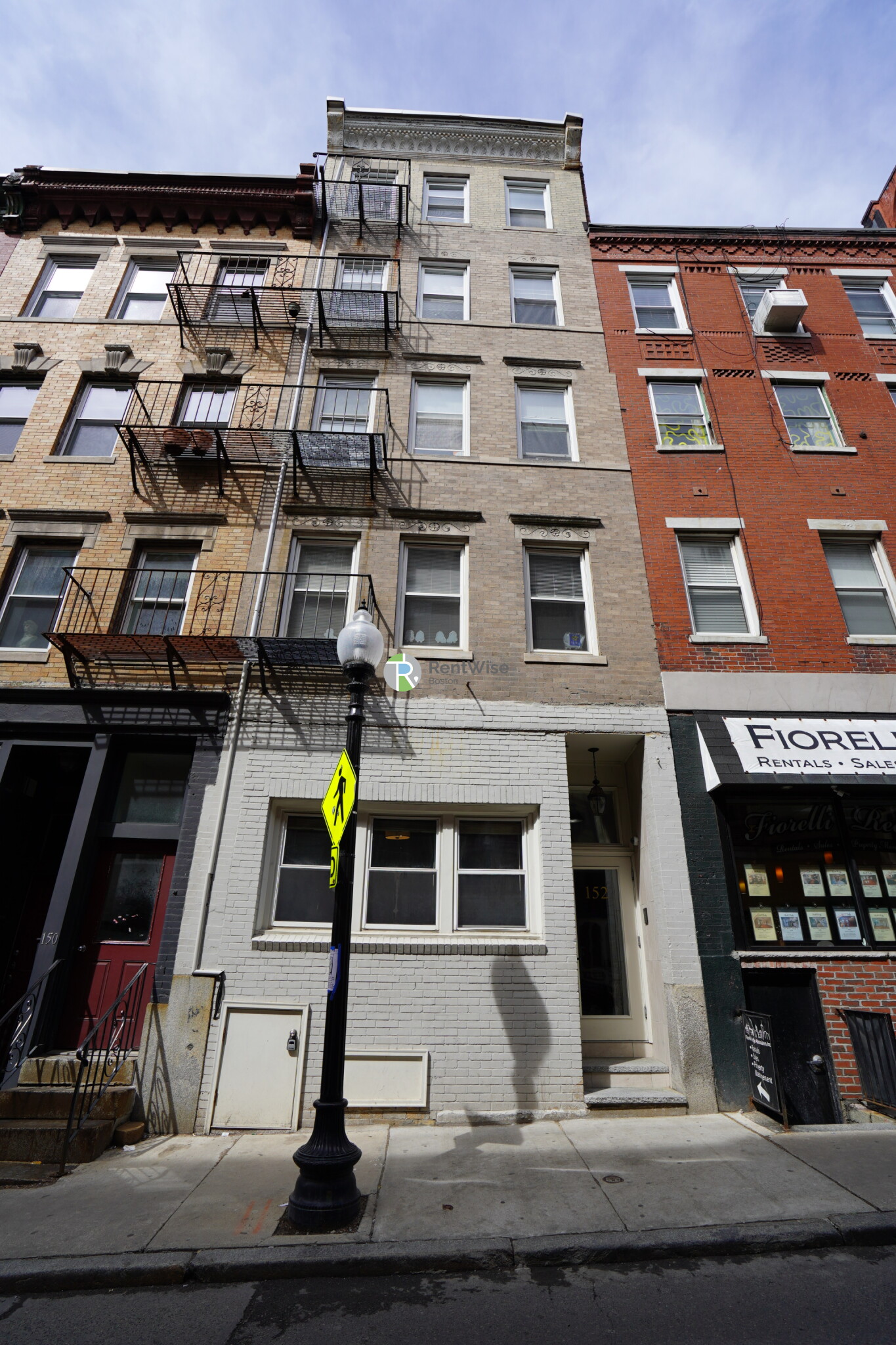 152 Salem St, North End