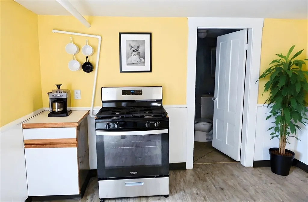 305 Rindge Ave, North Cambridge