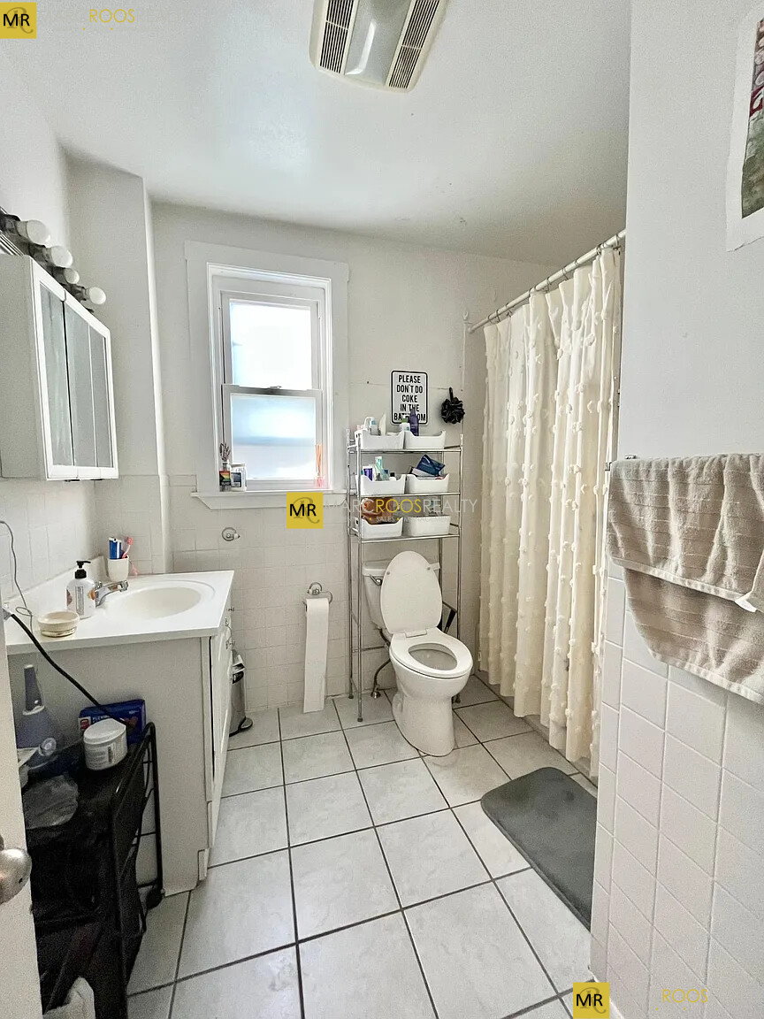 83 Wensley St, Mission Hill