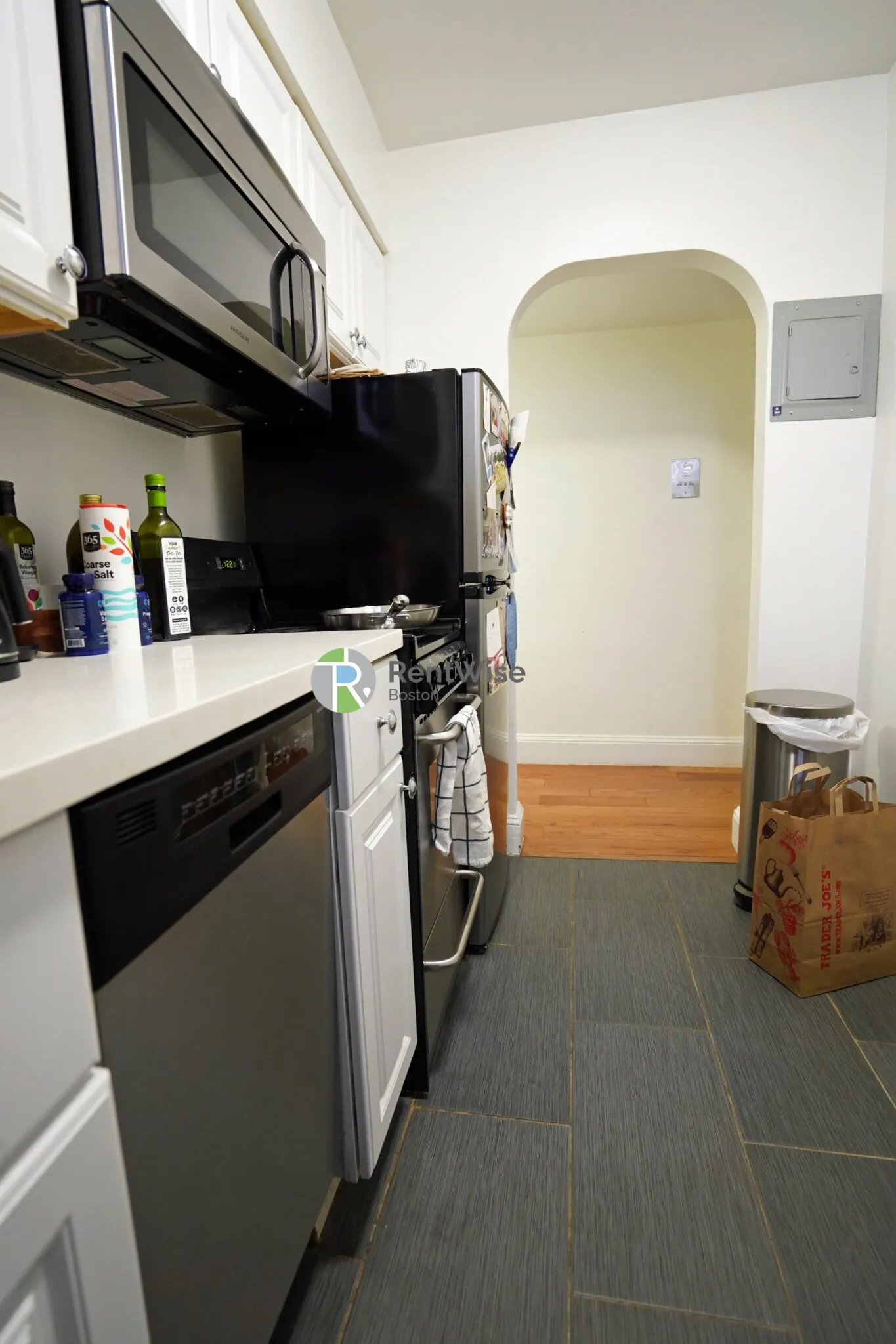 304 Berkeley St, Back Bay