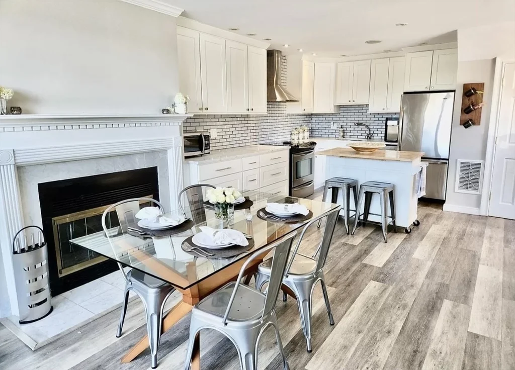 166 Quincy Shore Dr, Quincy