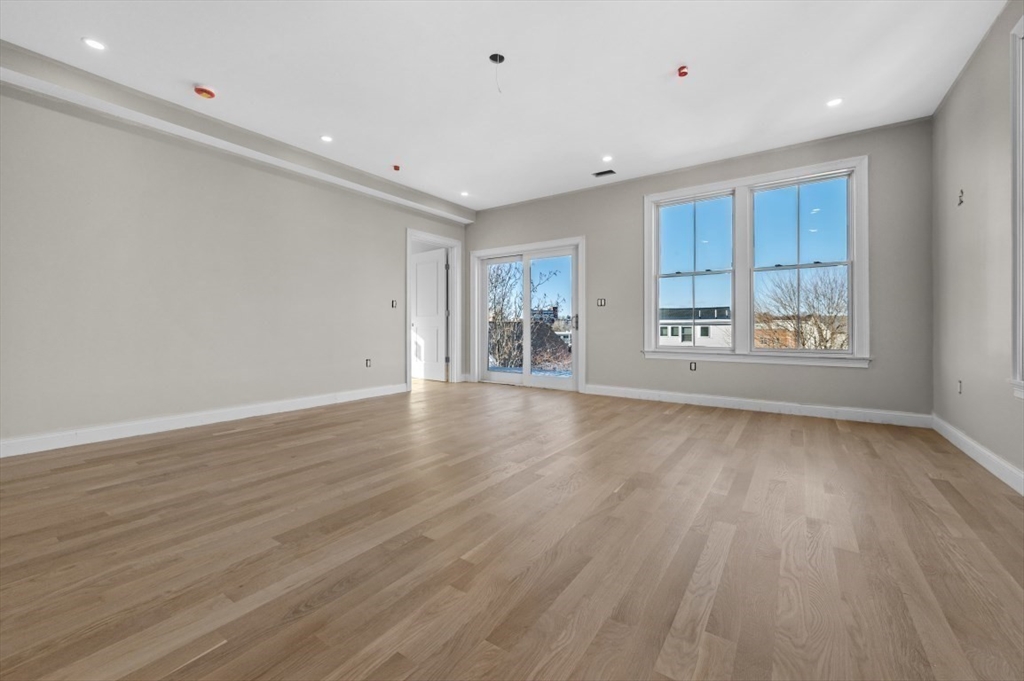 40 Waverly, Brighton