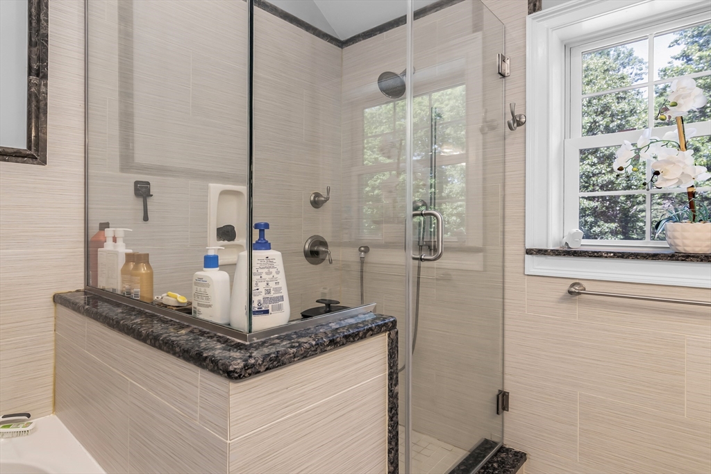 322 Nashua Rd, Billerica