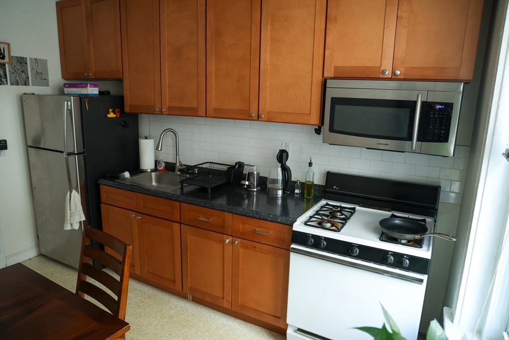 77 Westland Ave, Fenway