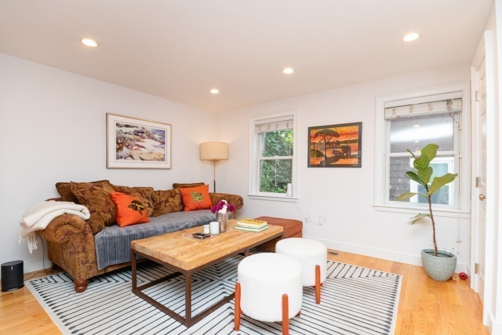 10 Noble Ct, East Boston