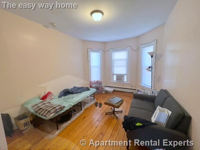 17-19 Cutter Ave, Davis Square