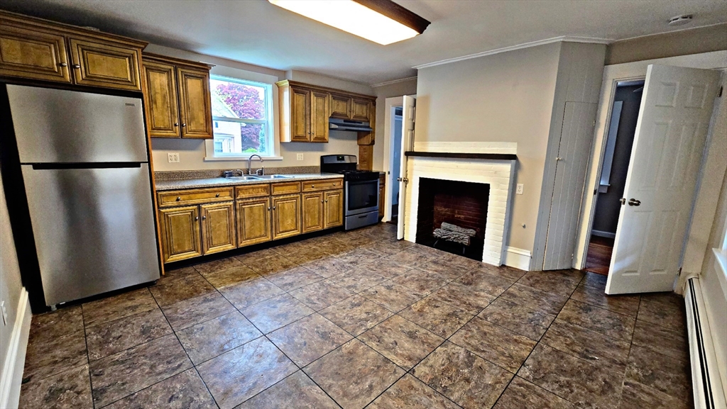 125 Hillman St, New Bedford