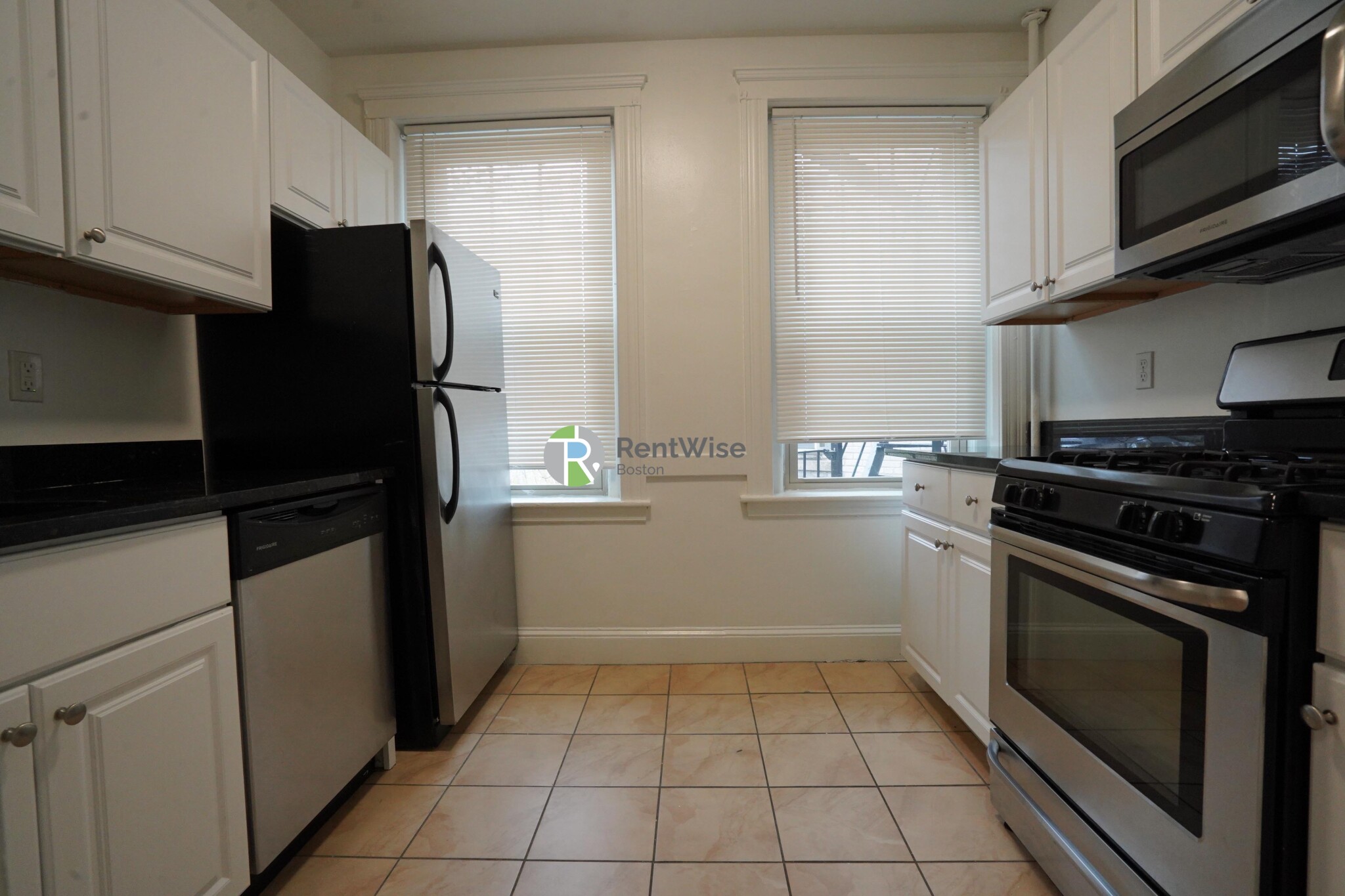 1848 Commonwealth Ave, Brighton