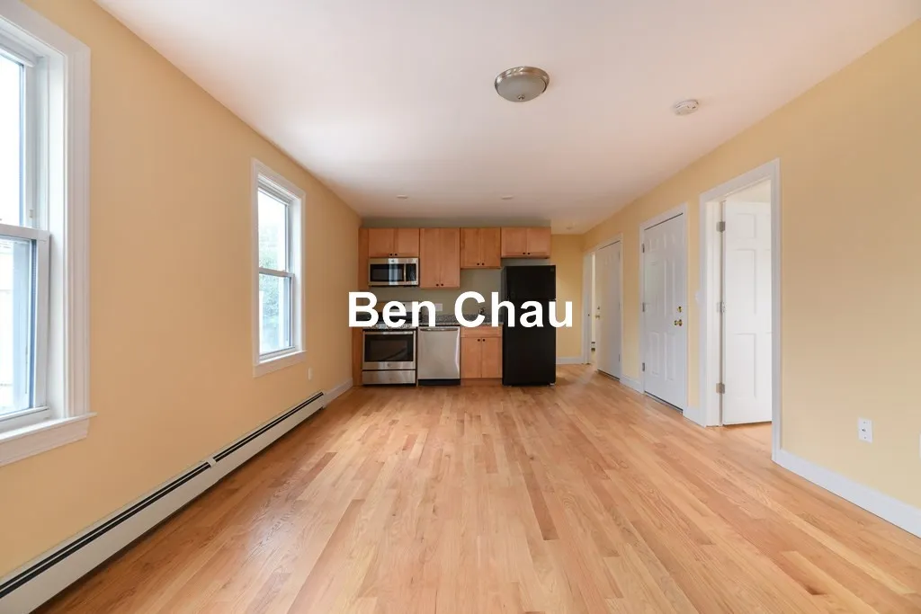 305 Hurley St, East Cambridge