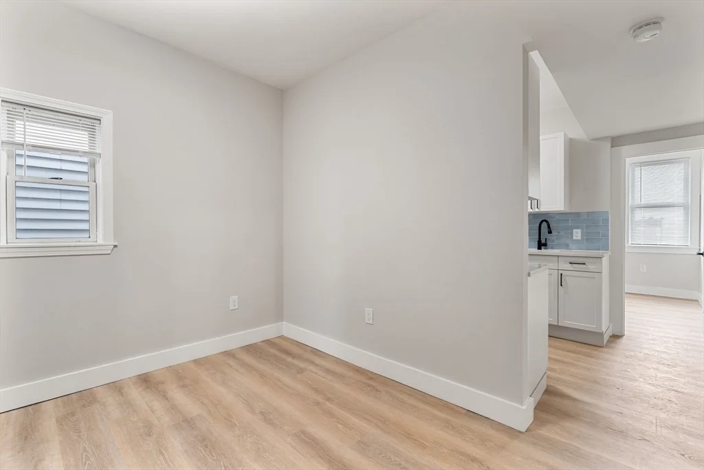 17 M St, South Boston