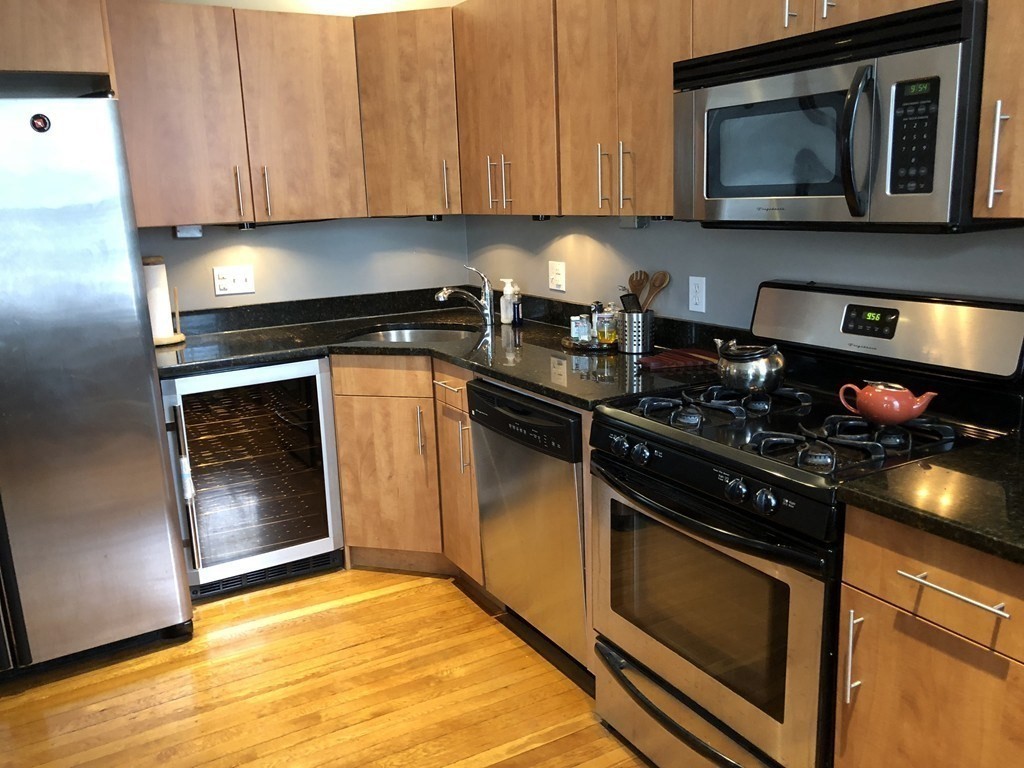 2025 Commonwealth Ave, Brighton